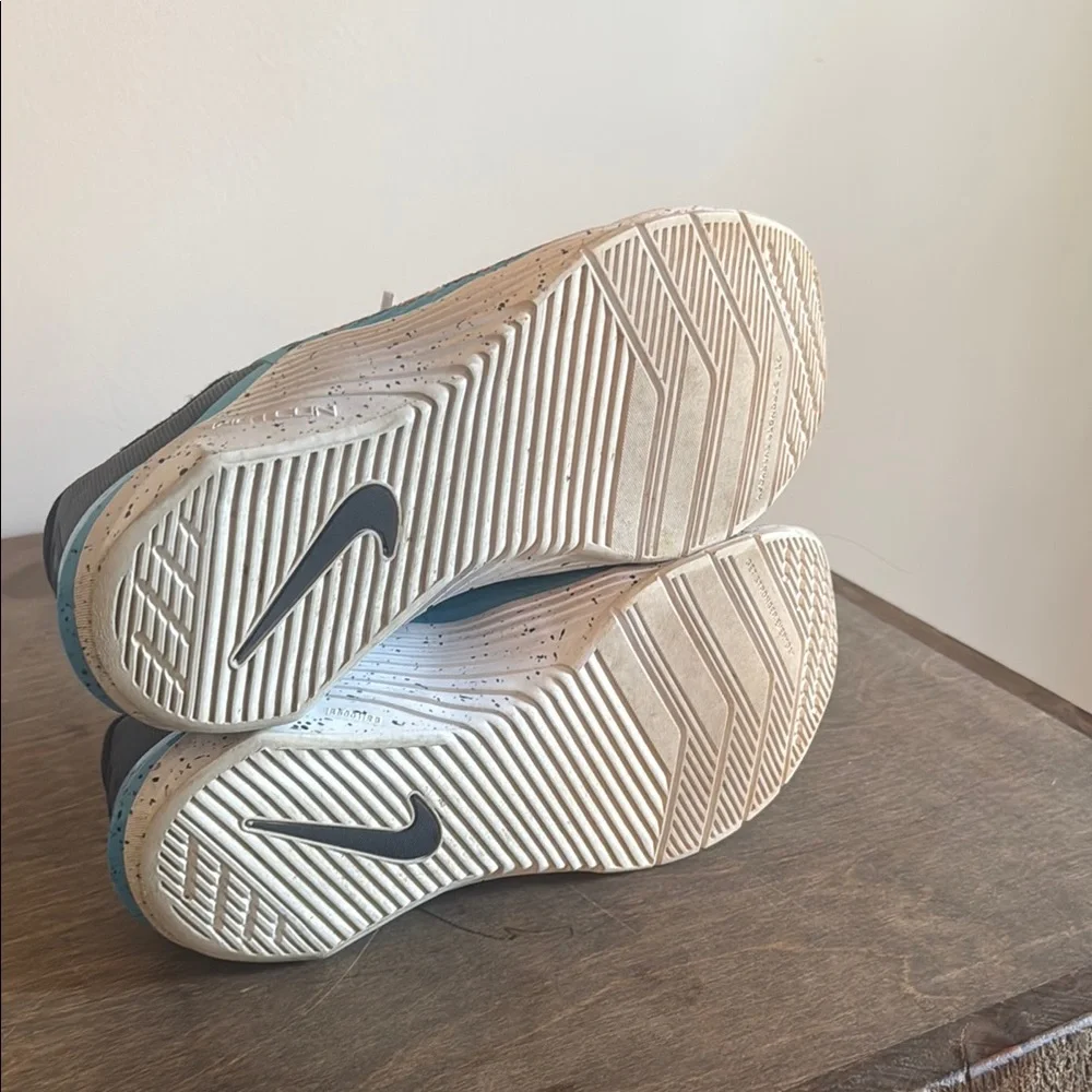 Women’s Metcon 6 'Multi-Color Speckled’ training shoe - Picture 5 of 6